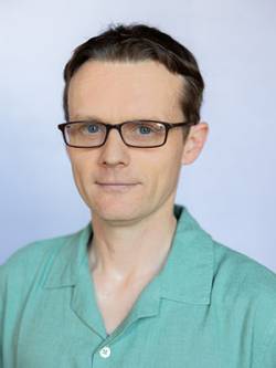 Head and Shoulder profile photo of Neil Laurenson