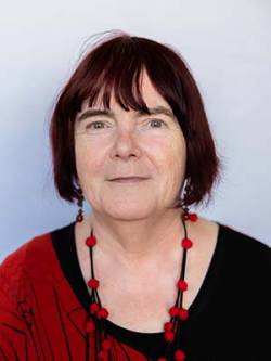 Head and Shoulder profile photo of Jenny Barnes